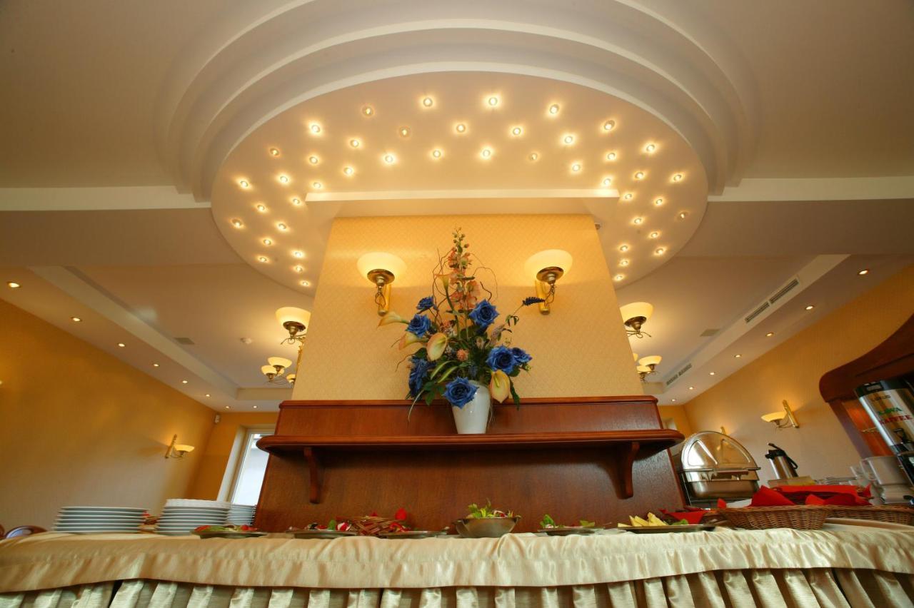 Hotel Polaris III Swinoujscie Luaran gambar